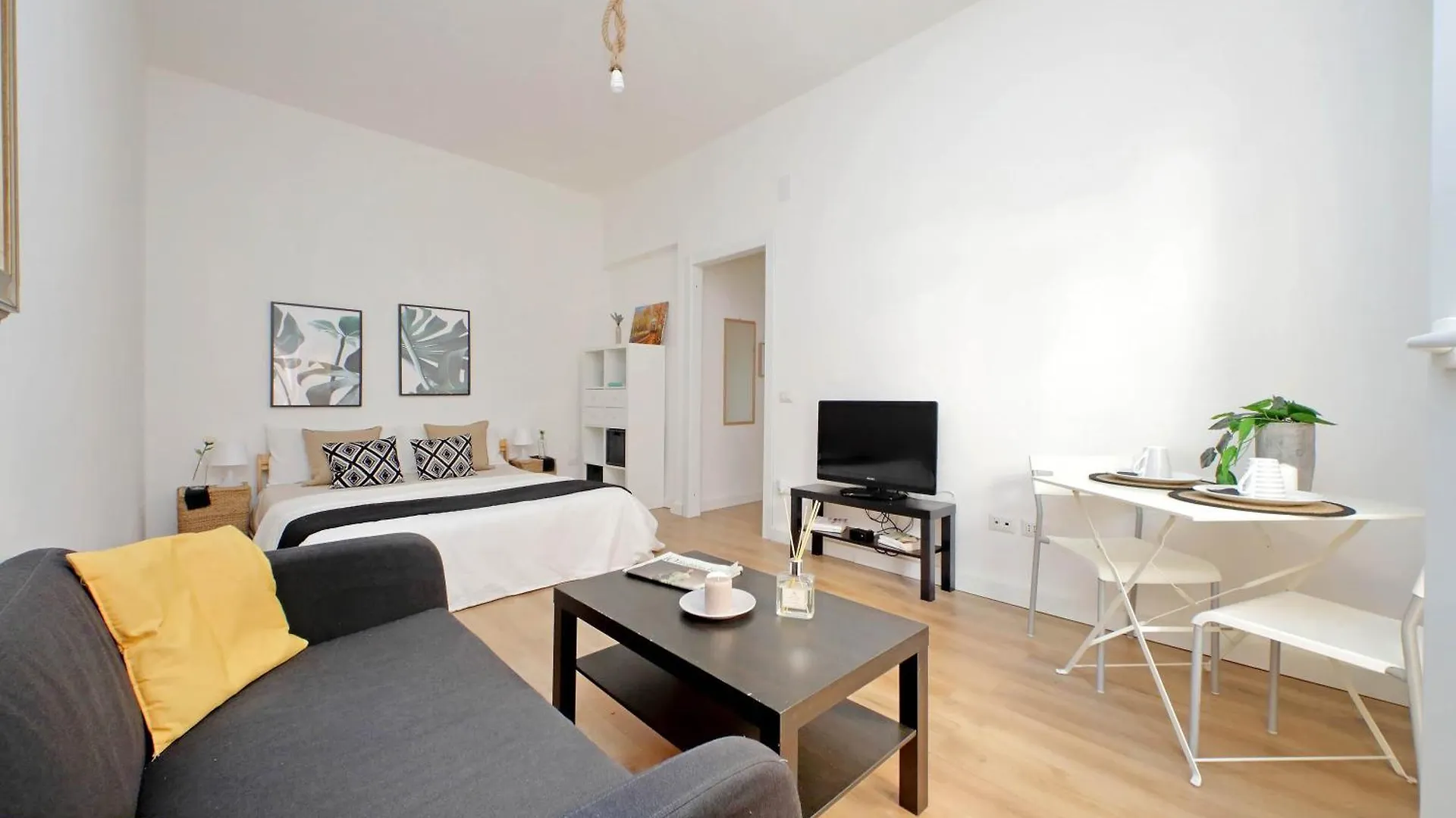 Primavera'S Flat Apartment